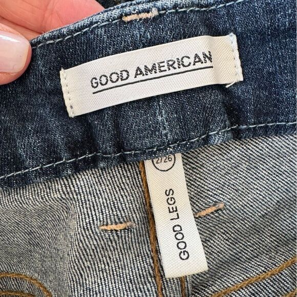 Good American Good Legs Distressed Ripped Raw Hem Size 2/26 Style GAGLRE899 - Picture 9 of 11